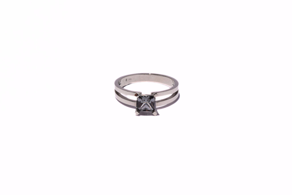 GIGI UNIFIED RING GREY SPINEL