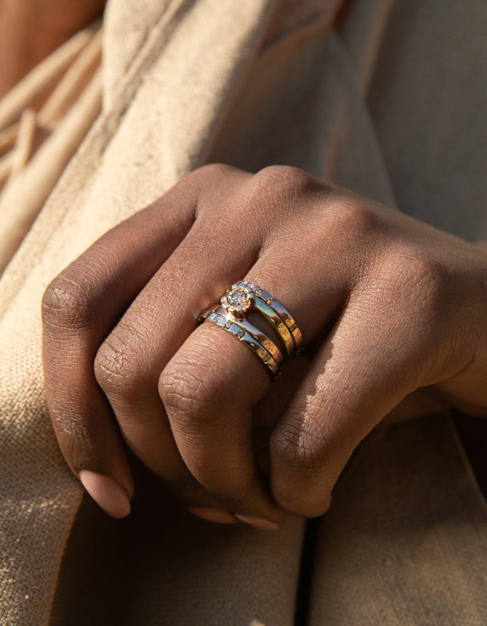 SUNLIGHT RING YELLOW GOLD